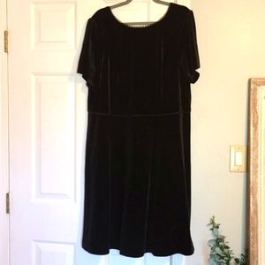 NWT Draper James black velvet Christmas holiday dress size 20W